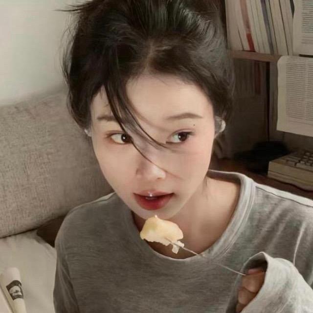 IU.
