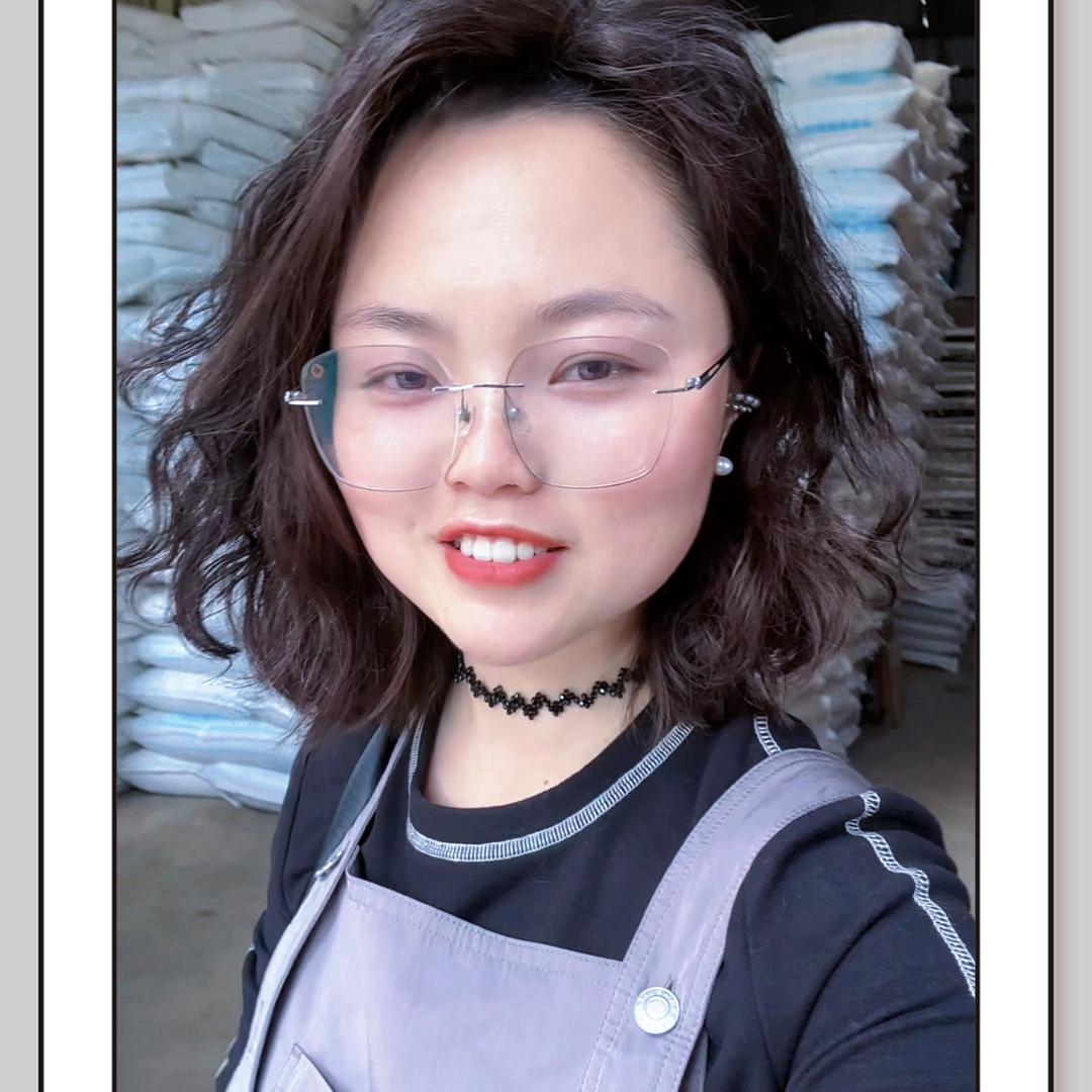 爱唱歌的肥料老板娘