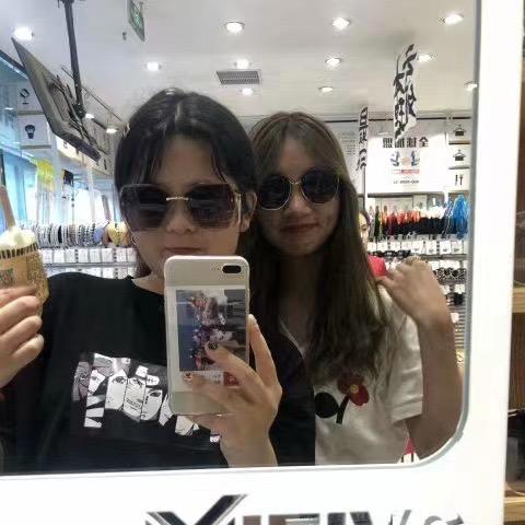 我和闺蜜的摆摊日记