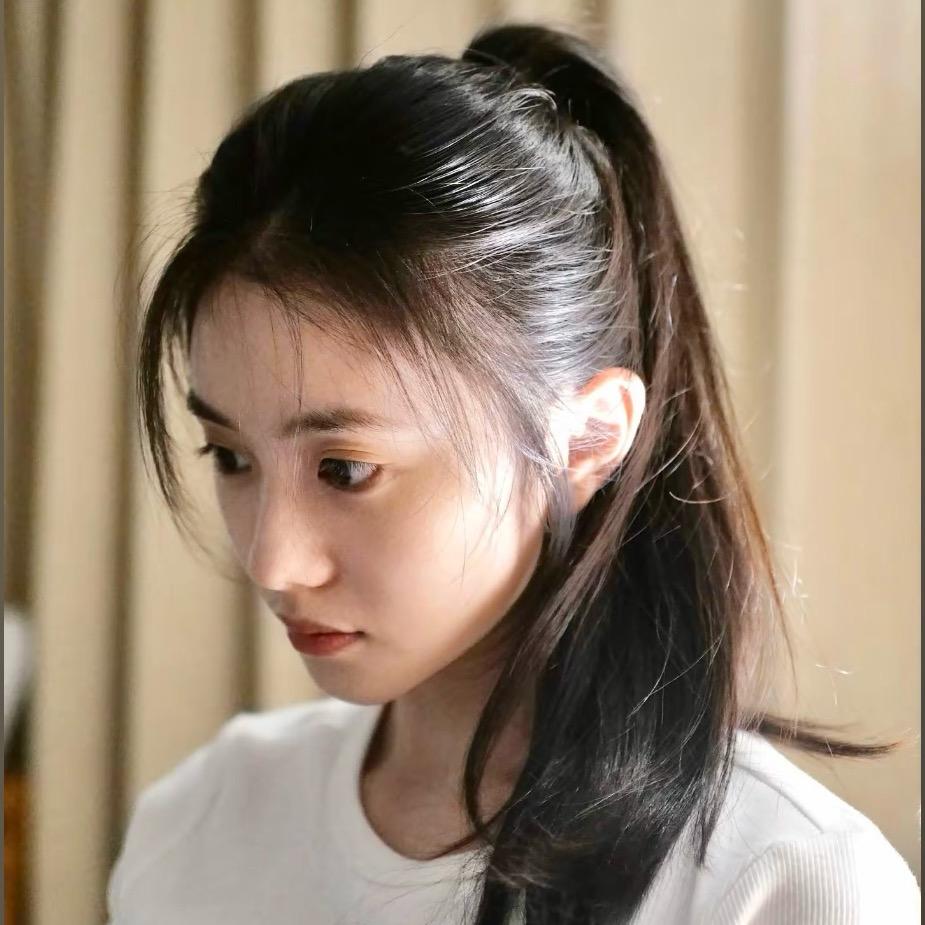 犯困的菠萝包·