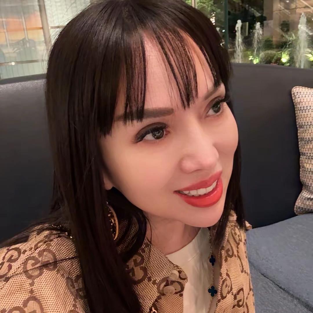 Lisa姐姐