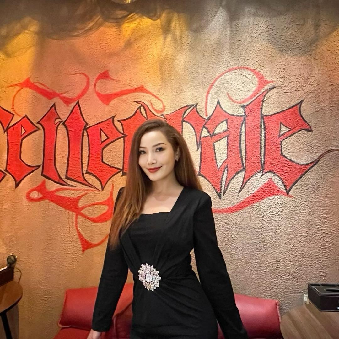 176的高个子海丽