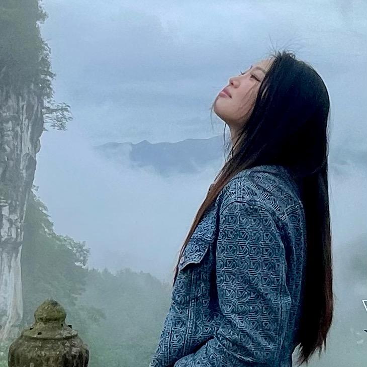 悦己霓裳