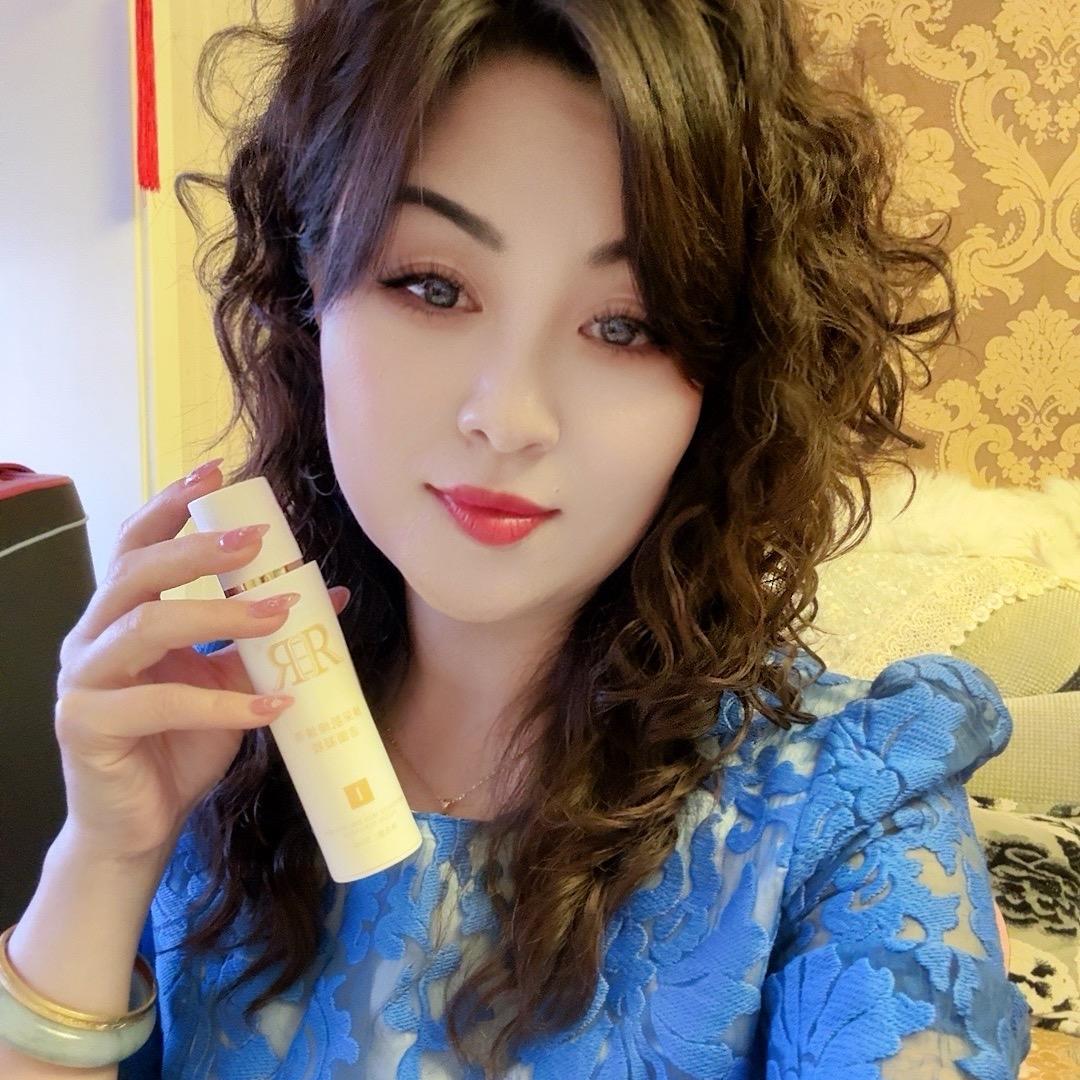 秋水依人