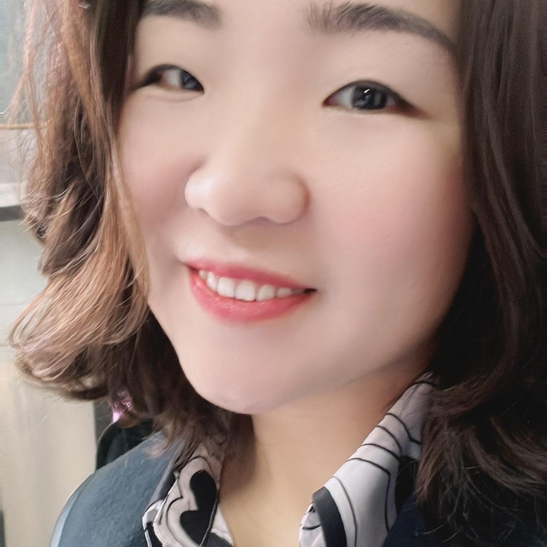 爱健身的轻食店老板