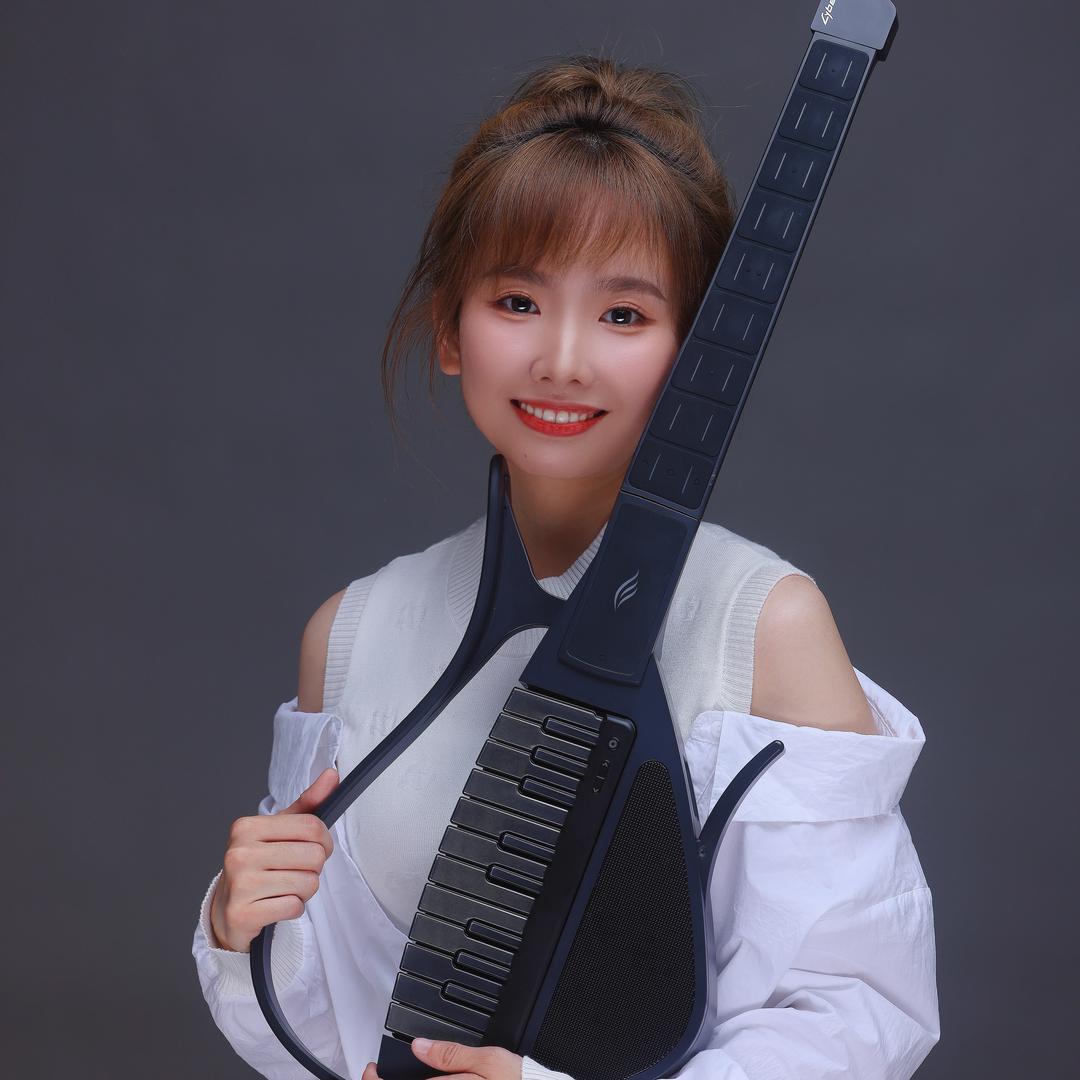 张小铖