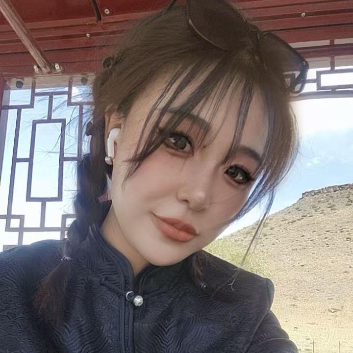 草原女孩阿茹娜