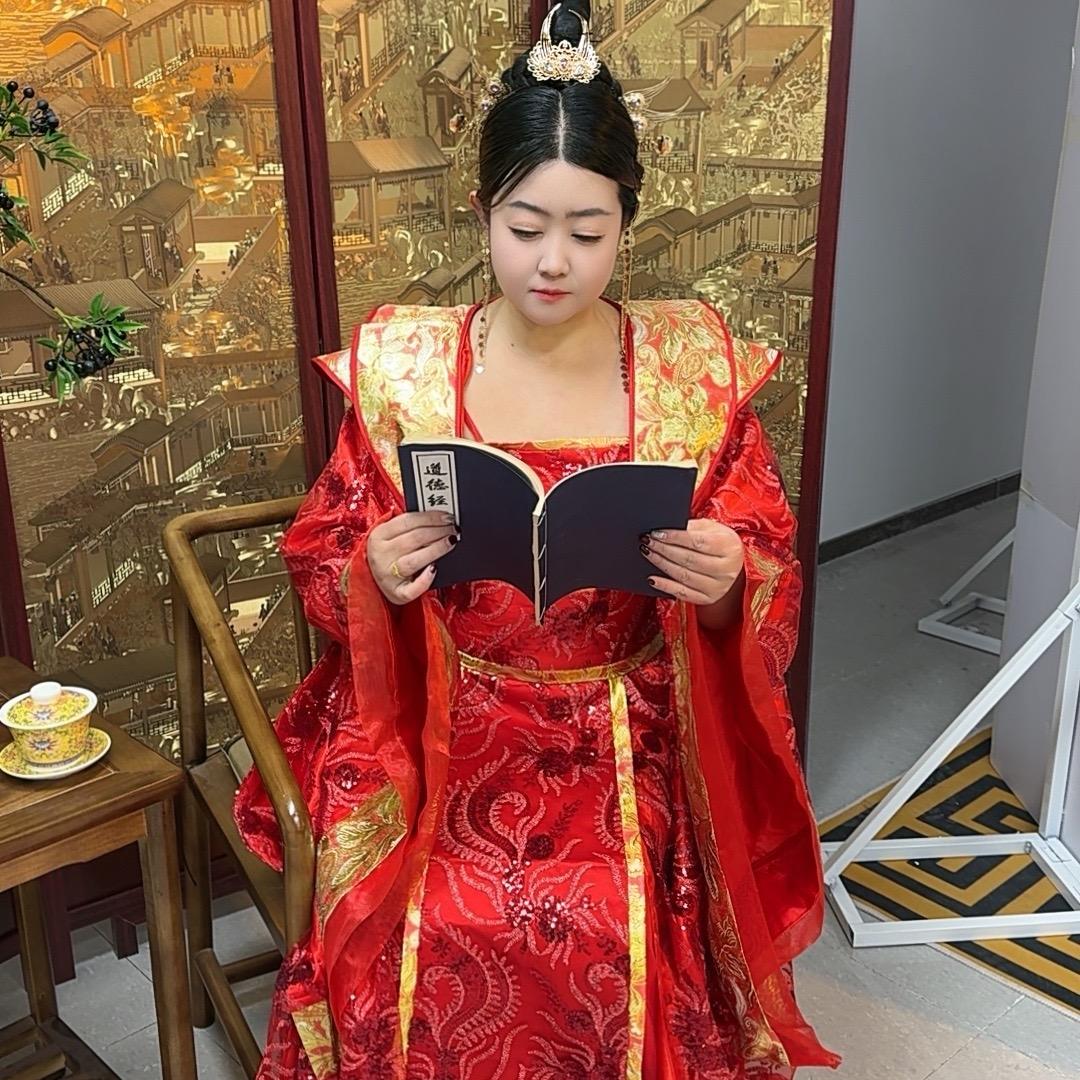 万里红(探店合作➕直播))