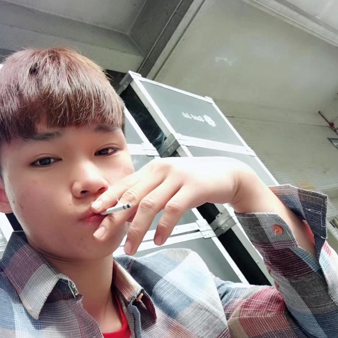 爱情是精心设计的谎言