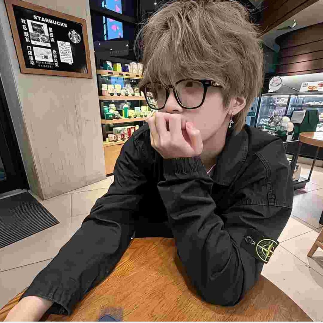 权威的小🚩