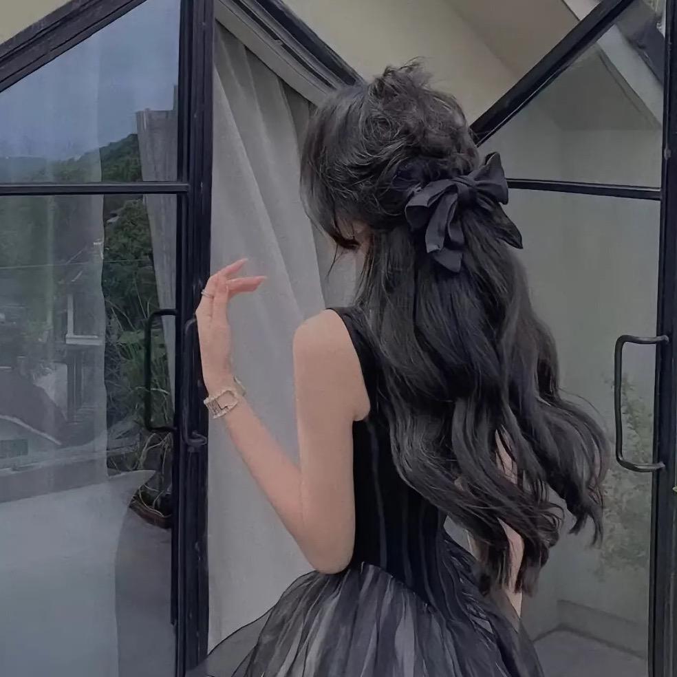 安妮🍄游戏酱