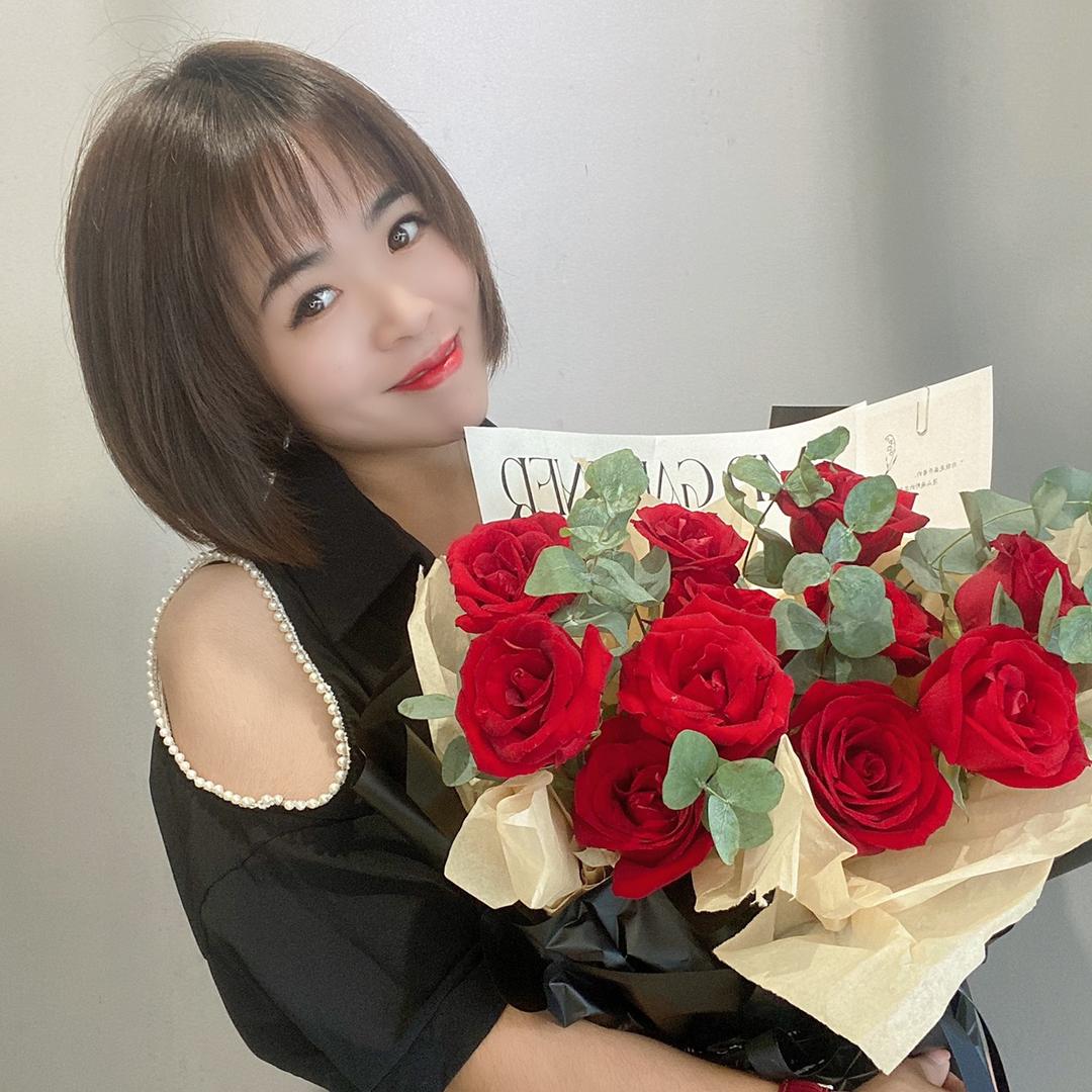 冀村俏妞妞服装店