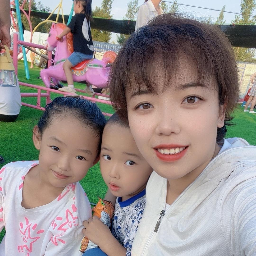 平遥铂艺公馆邓文英