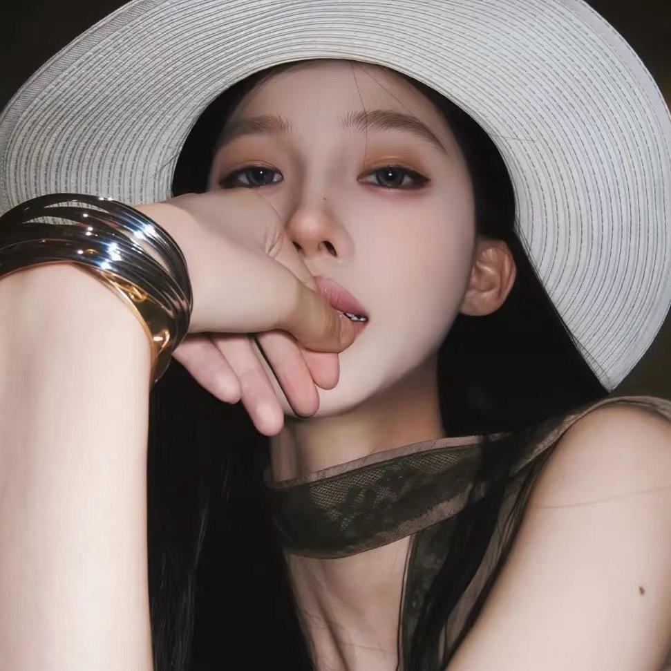 ℋ𝒾𝓈𝓉ℴ𝓇𝓎.💙