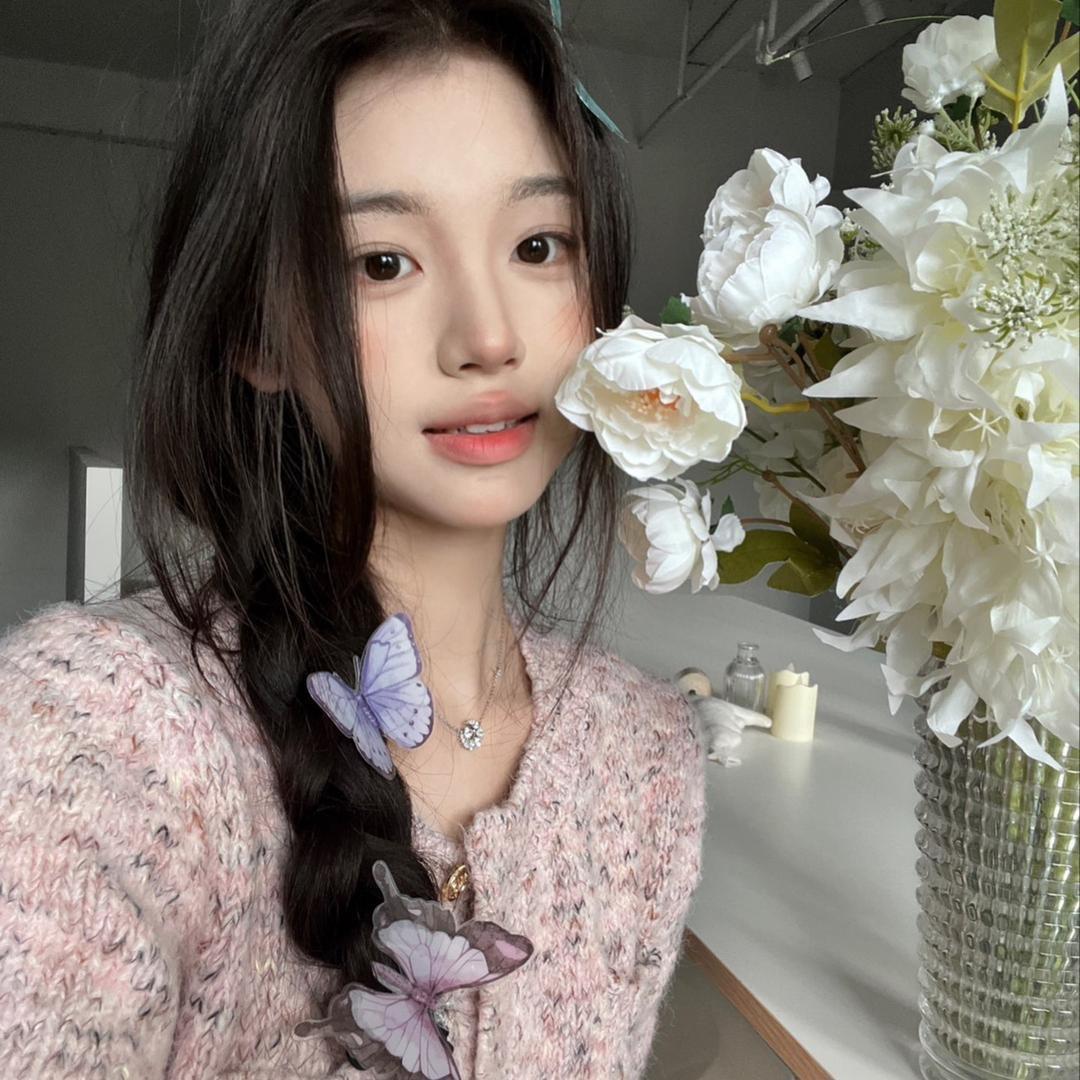 𝙄𝙞𝙞𝙤𝙫𝙚𝟳.