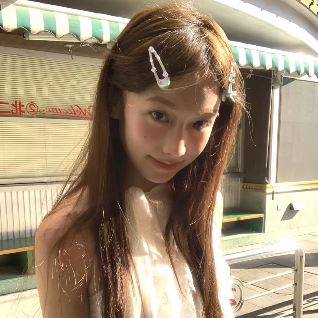 ᗦ↞︎◃︎