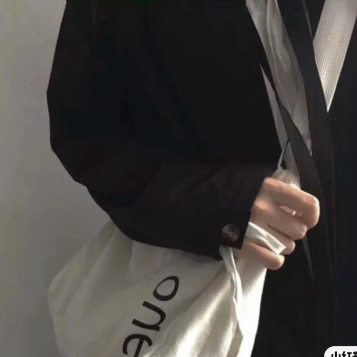 一只羊.