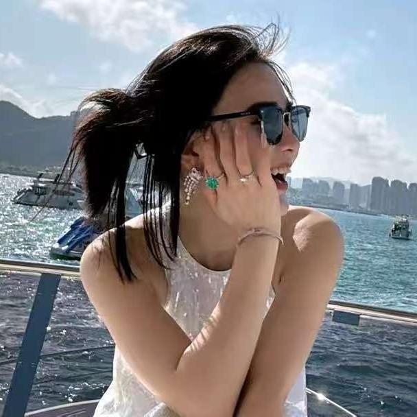 袁艺灵穿搭分享