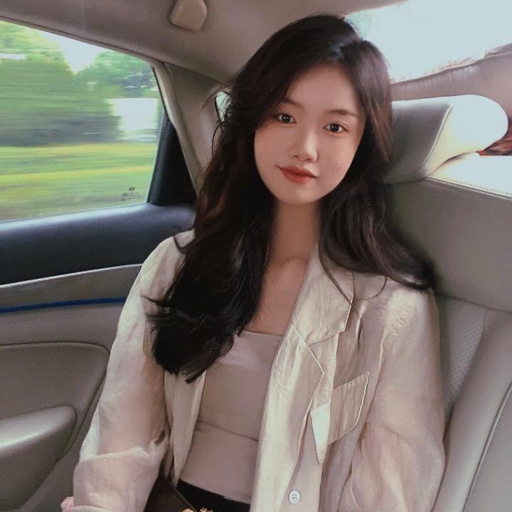 曼玉女装