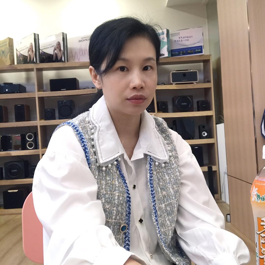 卖音响的阿姨