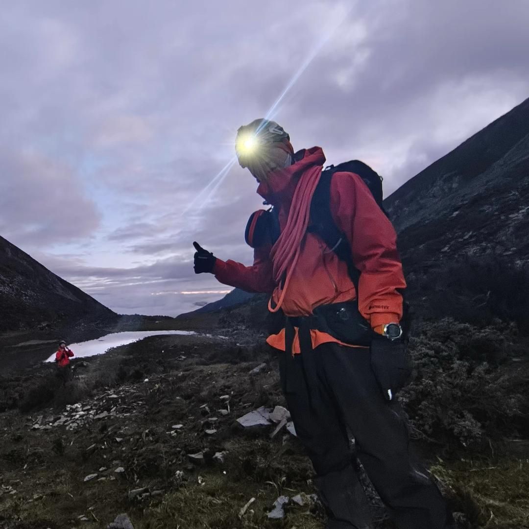 嘛呢寨户外探险  小赵