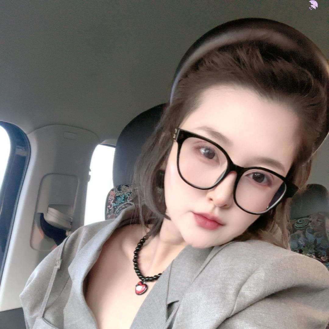 卖面膜的小姐姐👧