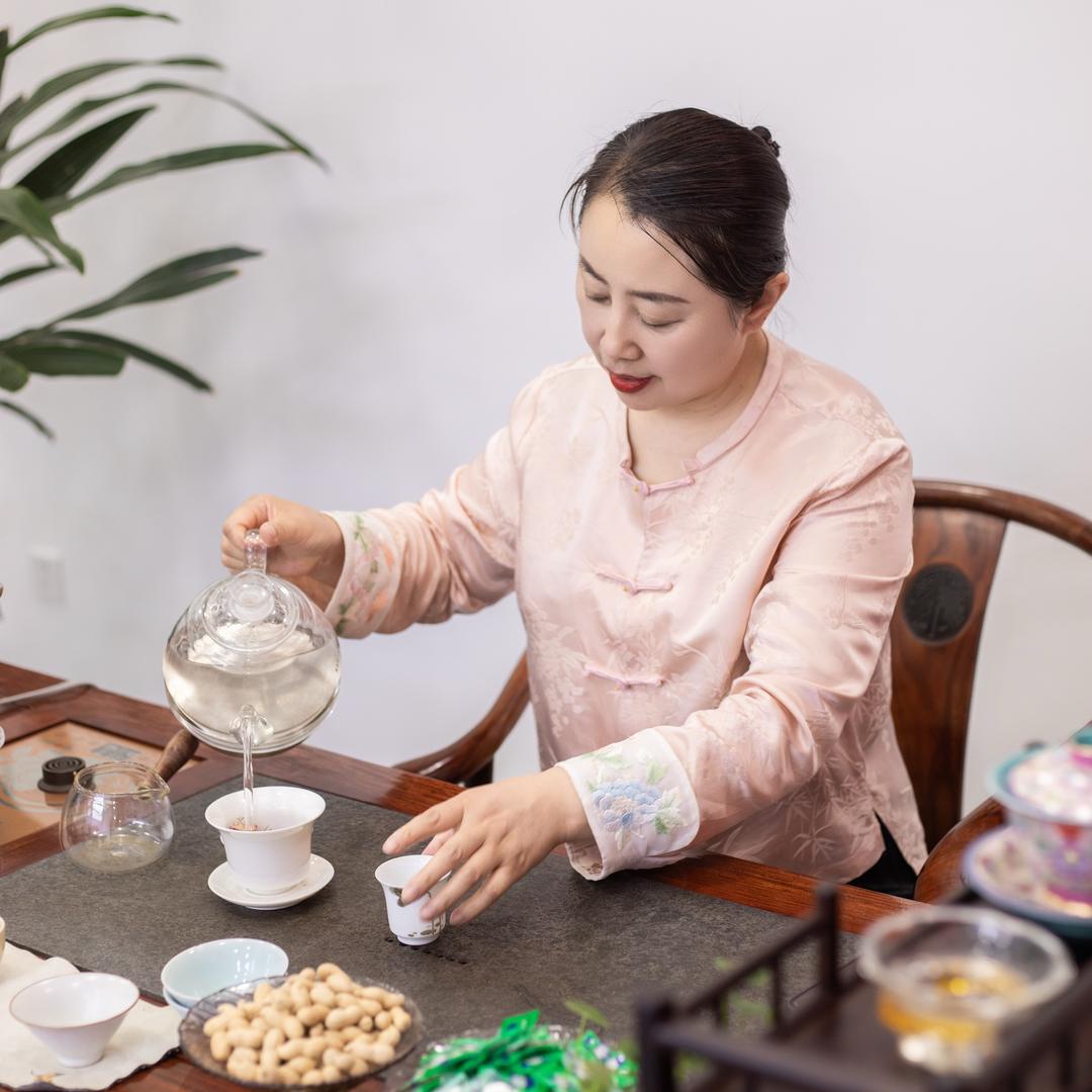 女企协秘书长讲如何做一名优秀的企业家