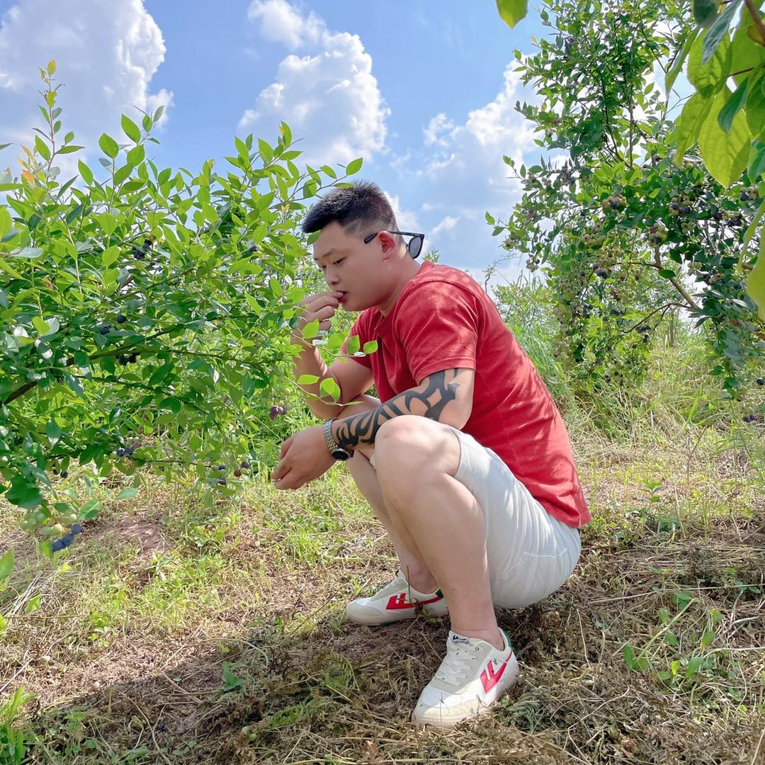 闷杆阿牛钓鱼爱摇头