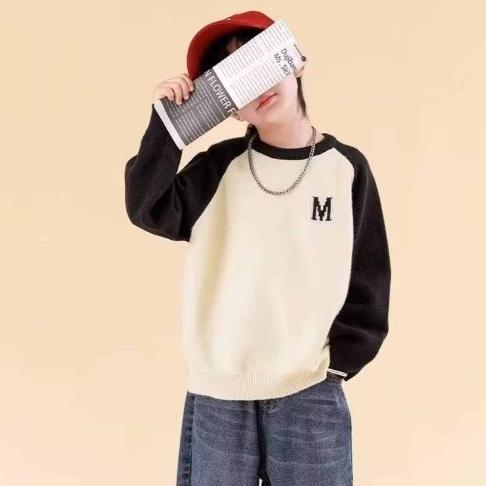 悠悠童装工厂店