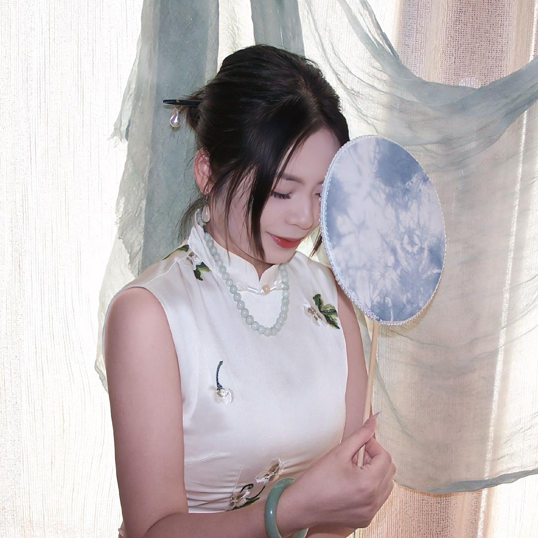 猫勒个喵🐱