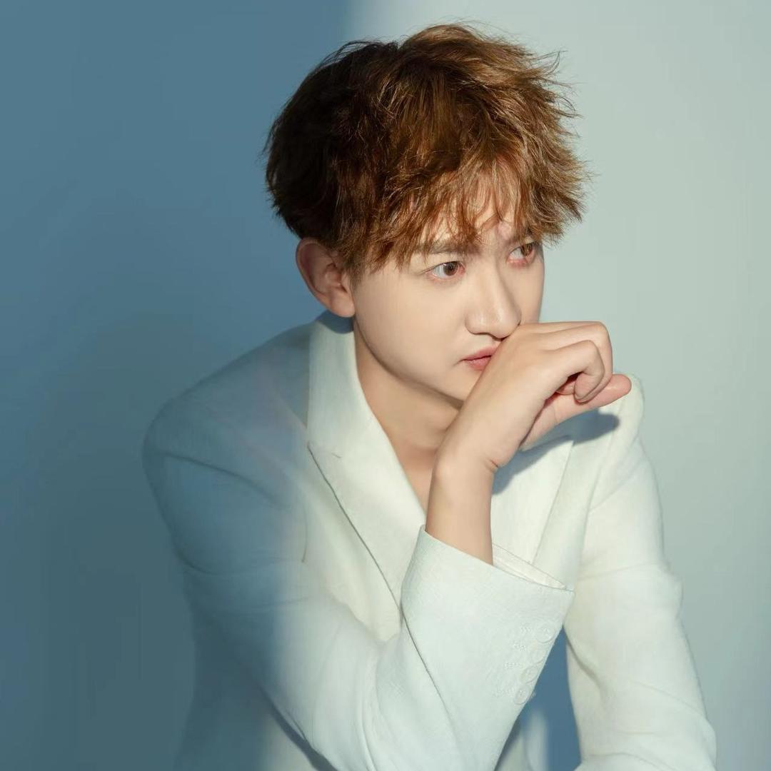 领秀发艺（爱乐小镇店）阿汉