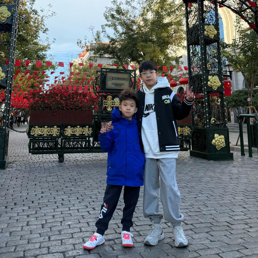 小小韩 卷毛哥爱乒乓🏓