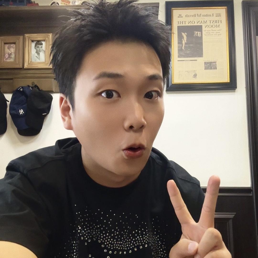Jiang首伊，