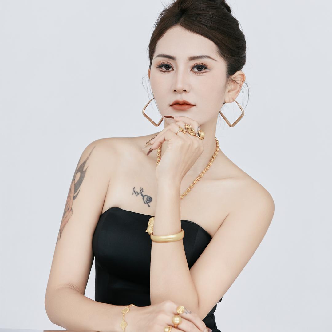 小月亮《云南保山施甸姚关分公司》创始人