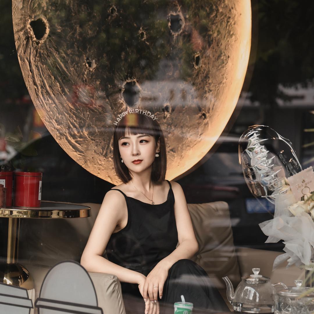 桃李春风郭艳娜