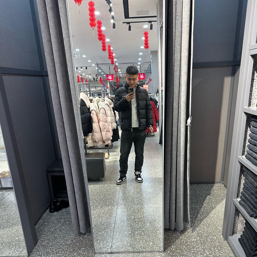 A阿龙