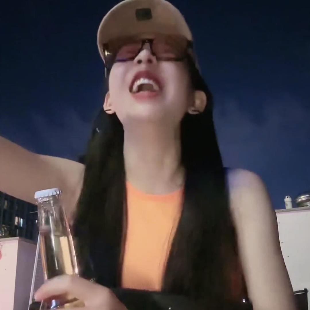 刘秒秒⏱️ ᴄʀ⁷
