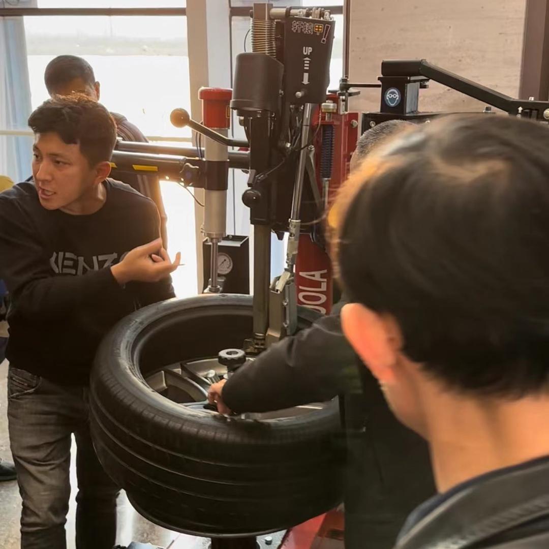 亨特赛博路特利敬磊