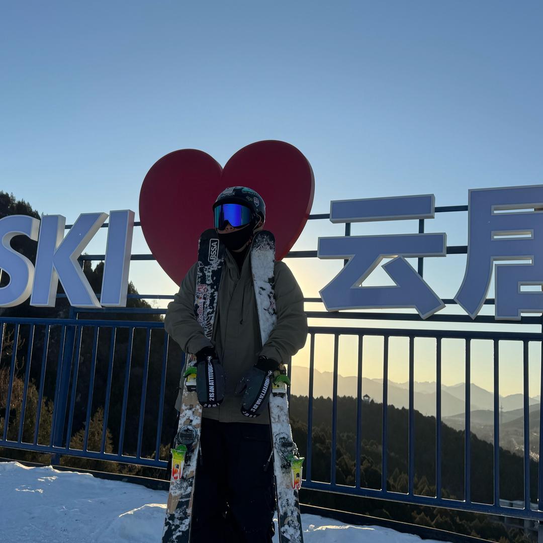 ⛷️在雪场只会打雪仗的神经病（大喇叭）