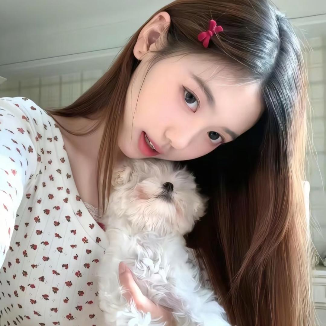 左芊芊Zz
