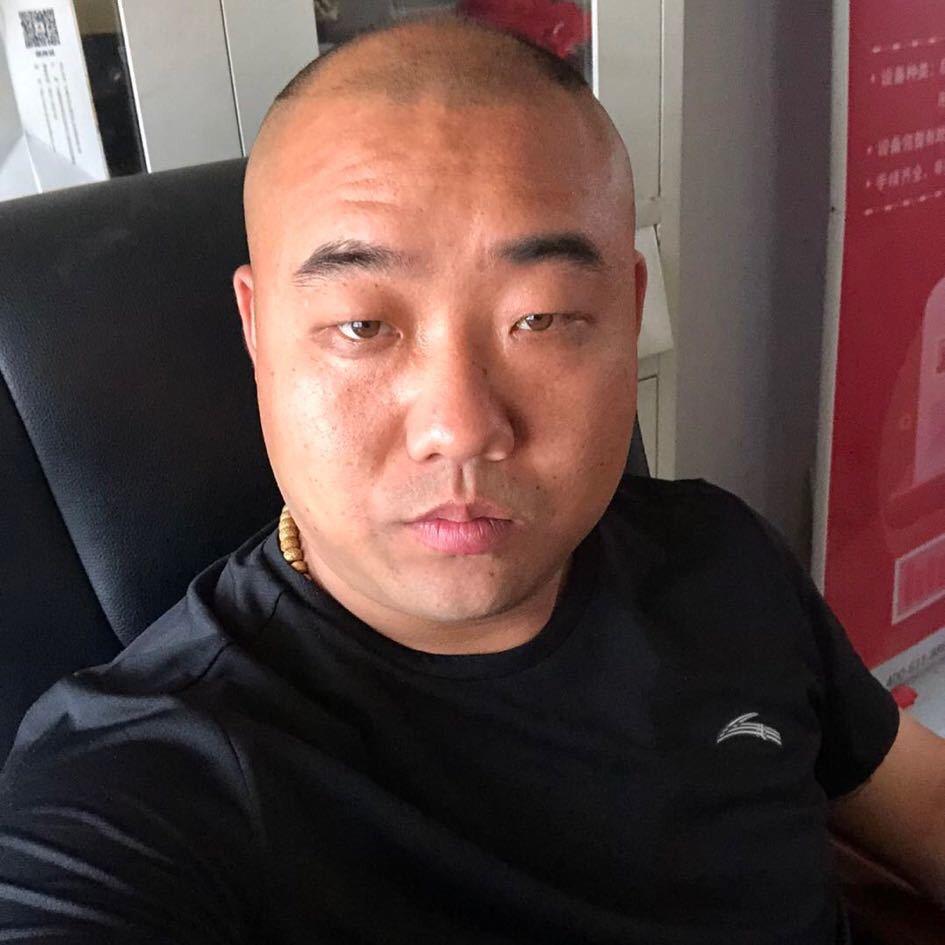 郑州专业三一挖机（南哥）