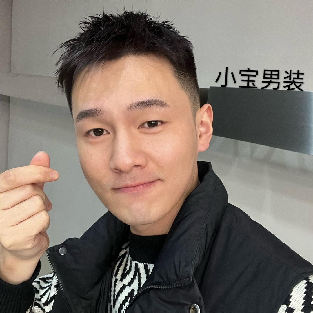 ZKM小宝男装