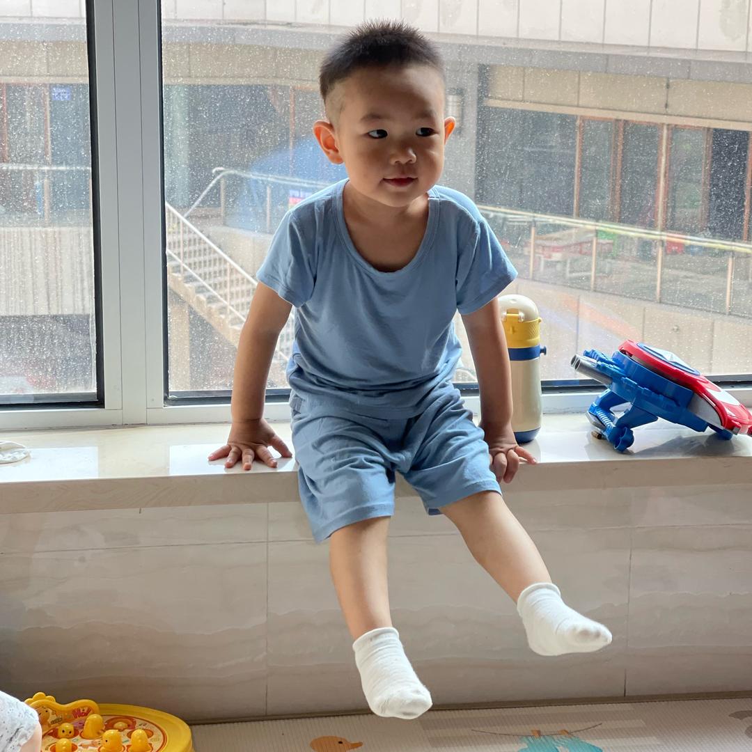 一只小瑞瑞🍼