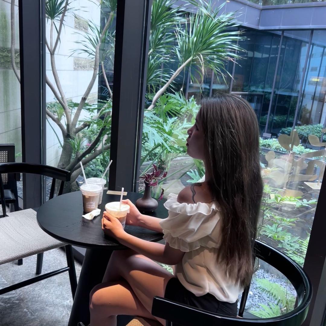 ㅤㅤ  ㅤ  ㅤㅤi