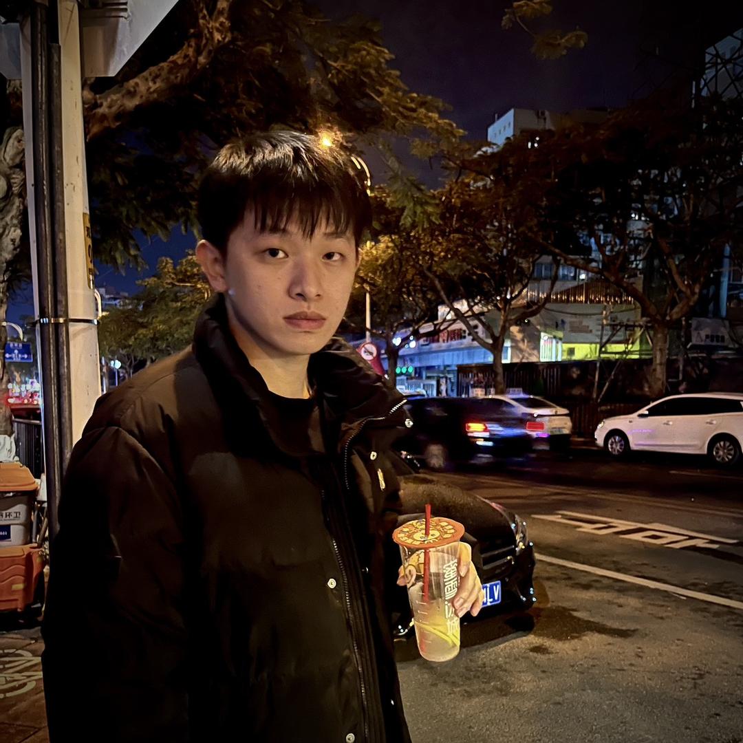 大太阳👩‍🚀