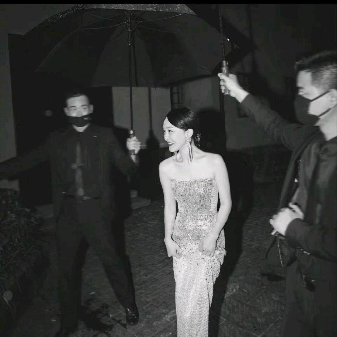 清雅淡然