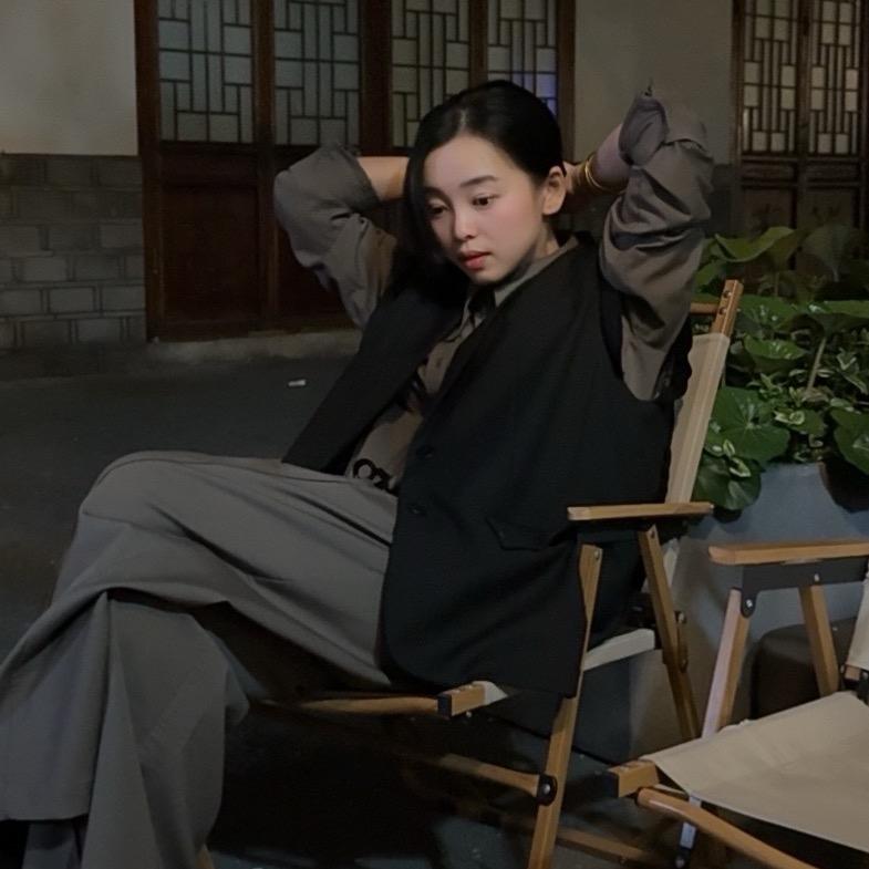 丹丹·且听越吟