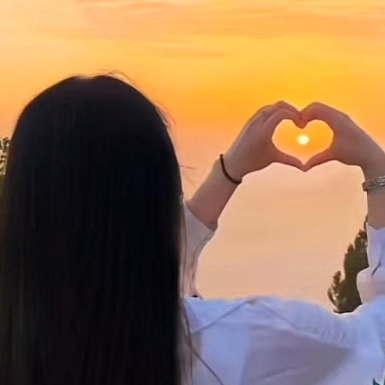 🦋仝仝🦋