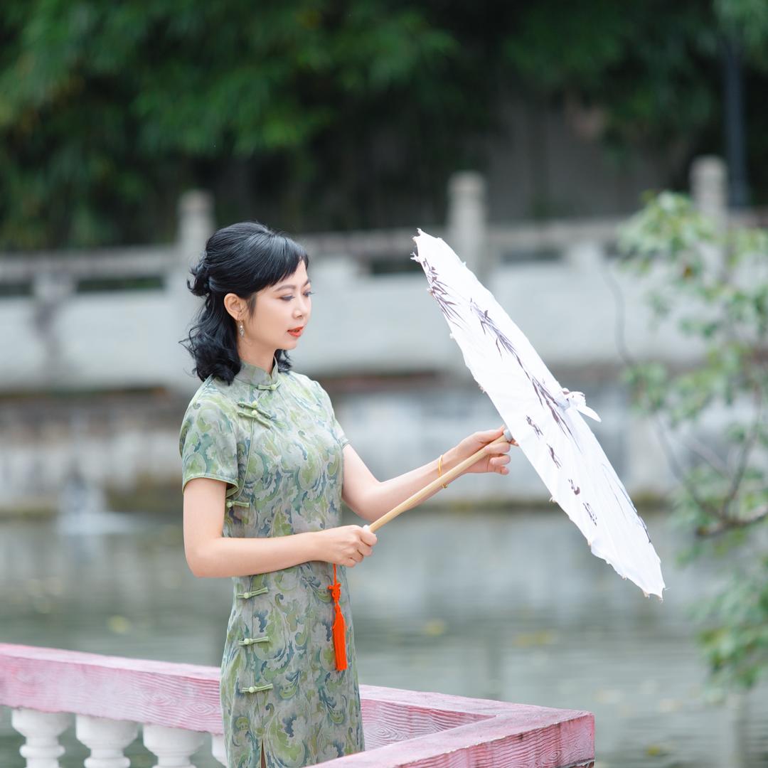 梧桐花雨