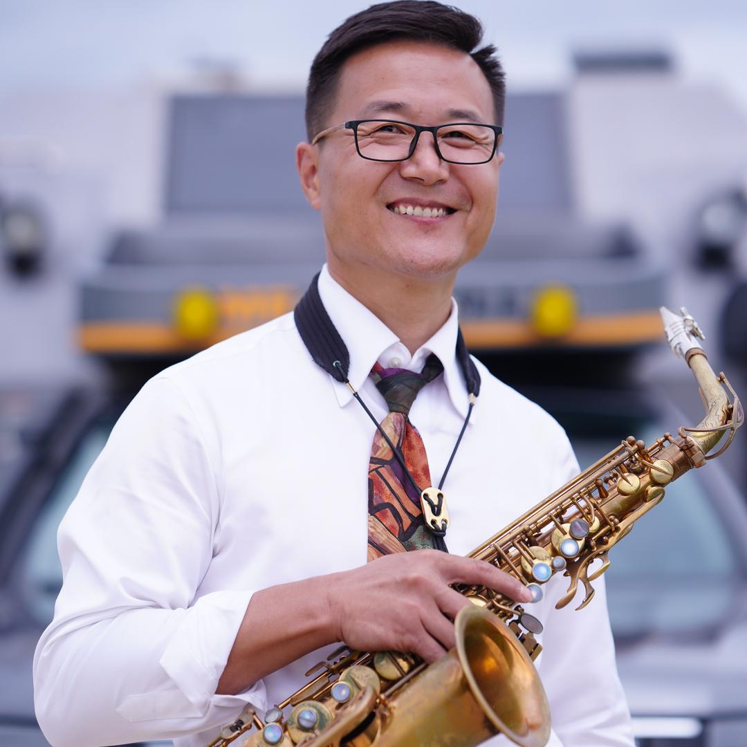 张磊萨克斯服务助手